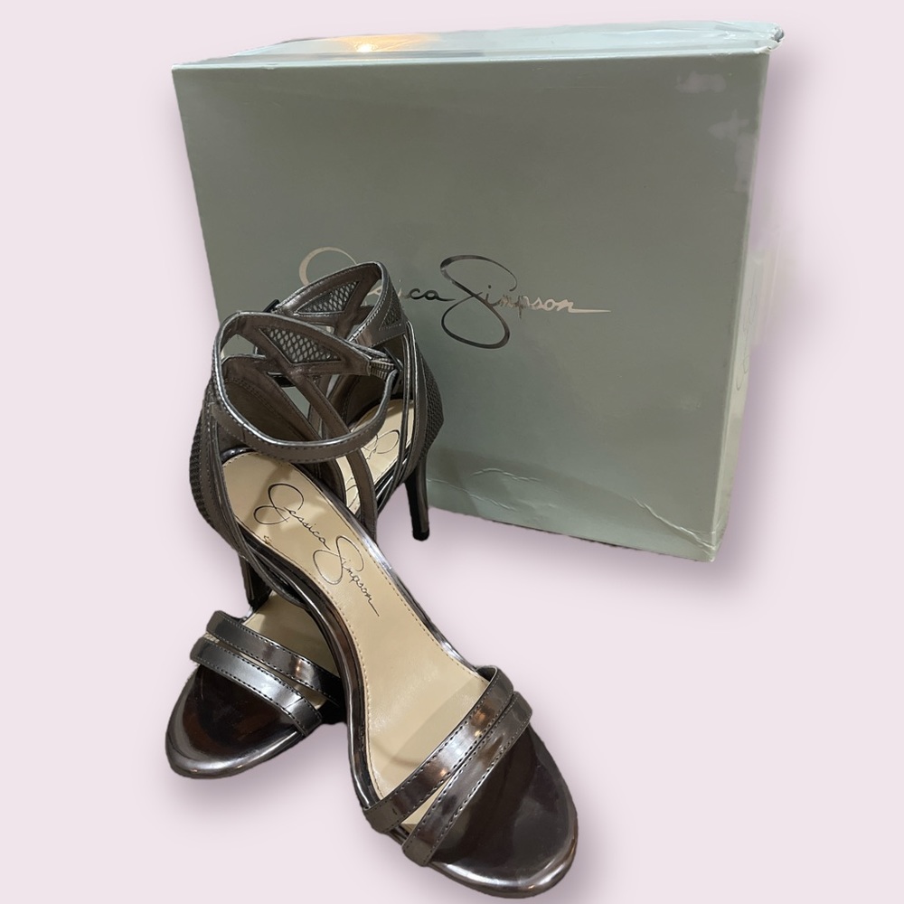 Jessica Simpson Metallic Silver heels